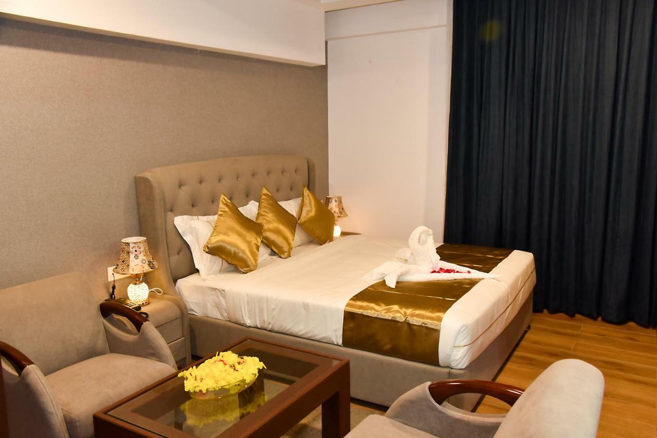 Silver Oak Hotel Майсур Экстерьер фото